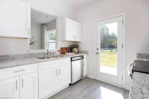 5408 Avery Dr, Trinity, NC 27370 photo 8