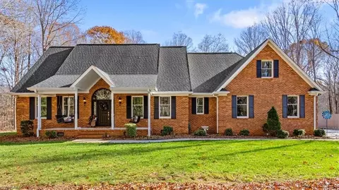 7207 Laurel Point Dr, Gibsonville, NC 27249