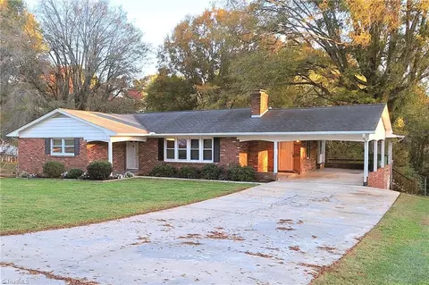 260 North St, Rural Hall, NC 27045