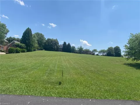 7355 Chapsworth Dr, Trinity, NC 27370