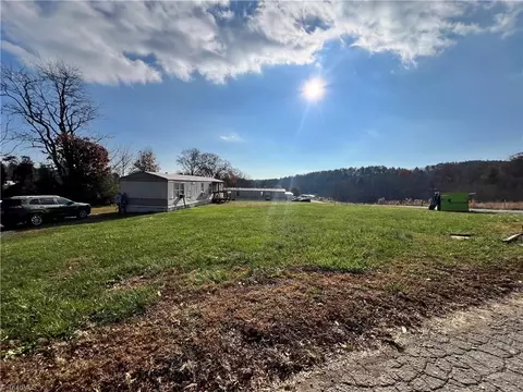111 Vestin Dr, Millers Creek, NC 28651