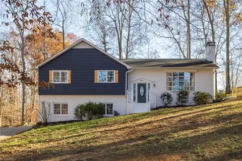 801 Hudson Rd, Summerfield, NC 27358