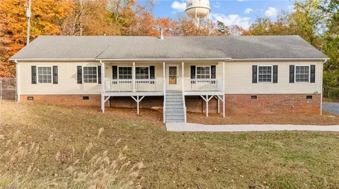 1275 Main St S, Randleman, NC 27317