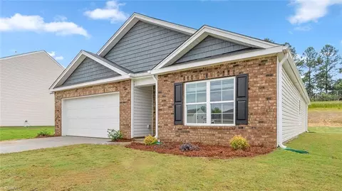 159 Rose Wind Way, Mayodan, NC 27027 photo 2