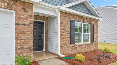 159 Rose Wind Way, Mayodan, NC 27027 photo 4