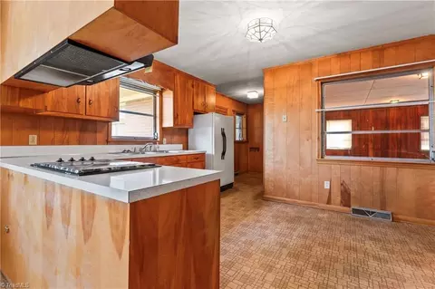 Kitchen - 4620 Sherrills Ford Rd, Salisbury, NC 28147 photo 1 of 4