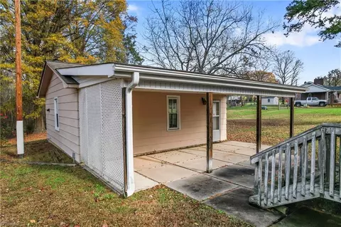 Exterior - 4620 Sherrills Ford Rd, Salisbury, NC 28147 photo 7 of 11