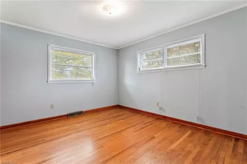 Bedroom - 4620 Sherrills Ford Rd, Salisbury, NC 28147 photo 5 of 10