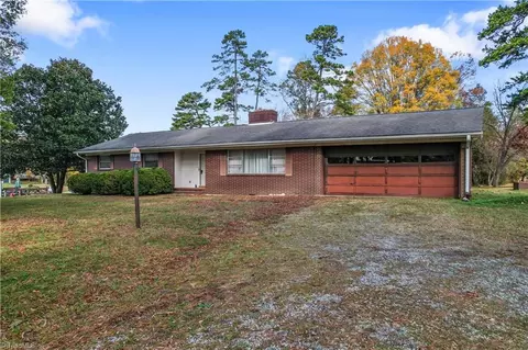 Exterior - 4620 Sherrills Ford Rd, Salisbury, NC 28147 photo 1 of 11