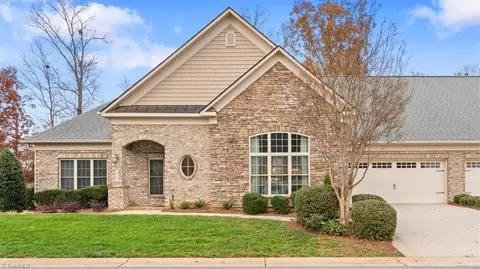 5426 Ggo Dr, Greensboro, NC 27406