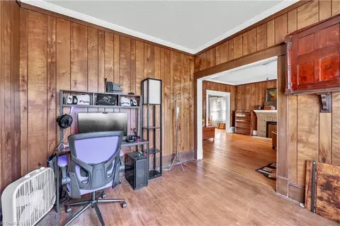Entry Way - 1112 Hamilton St, High Point, NC 27262 photo 2 of 3