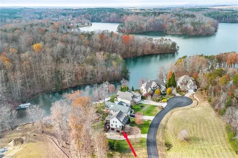 8951 Samantha Ct, Stokesdale, NC 27357