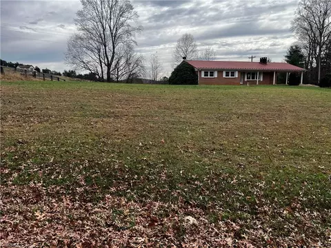 115 Poor Mans Trl, Lowgap, NC 27024 photo 25