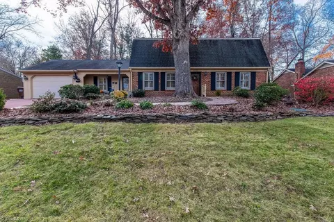 1225 Kensington Dr, High Point, NC 27262