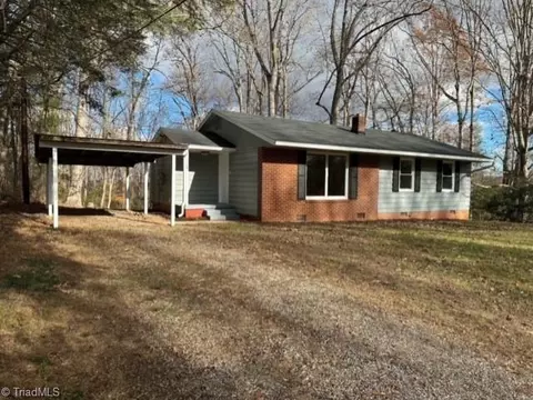 116 Park Rd N, North Wilkesboro, NC 28659