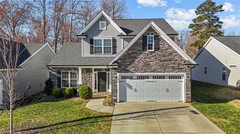 1322 Land Grove Dr, Kernersville, NC 27284
