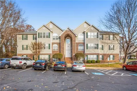 432 Timberline Ridge Ct, Winston Salem, NC 27106
