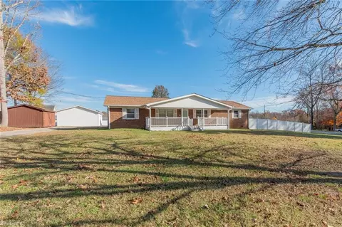 165 Apollo Cir, Archdale, NC 27263 photo 5