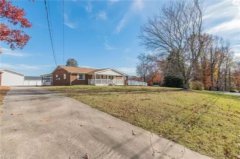 165 Apollo Cir, Archdale, NC 27263 photo 7