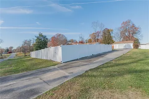 165 Apollo Cir, Archdale, NC 27263 photo 36
