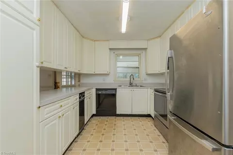 165 Apollo Cir, Archdale, NC 27263 photo 13