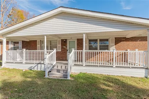 165 Apollo Cir, Archdale, NC 27263 photo 2