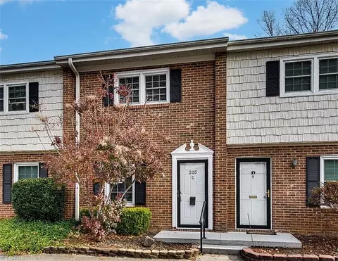 205 Northpoint Ave #C, High Point, NC 27262