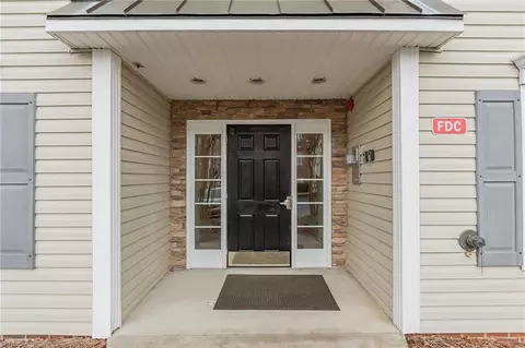 3710 Spanish Peak Dr #2A, High Point, NC 27265