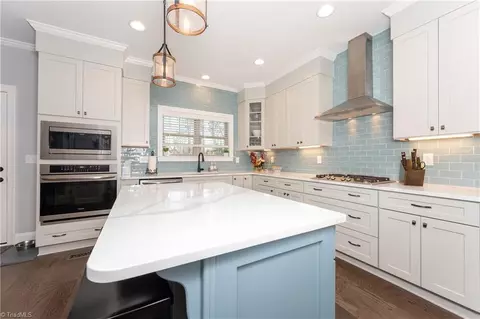 Kitchen - 2712 Bartlett Ln, Clemmons, NC 27012 photo 3 of 4