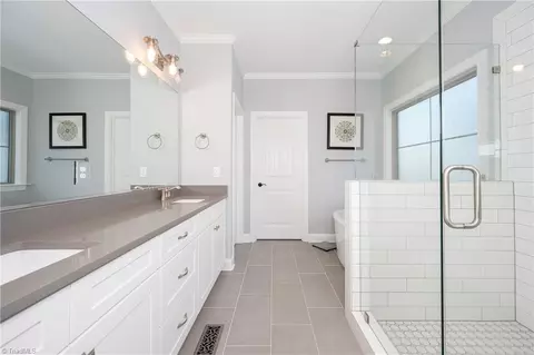 Bath - 2712 Bartlett Ln, Clemmons, NC 27012 photo 1 of 4