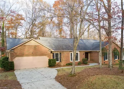 1812 Tiffany Pl, Greensboro, NC 27408