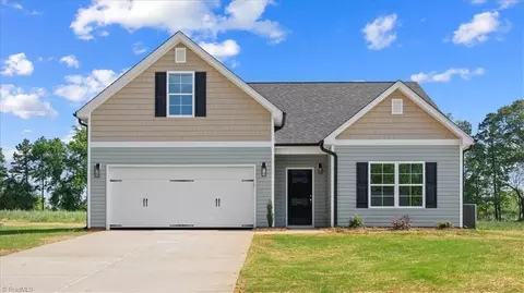 810 Deadmon Rd, Mocksville, NC 27028