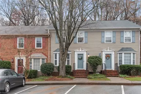 2814 Park Pl, Greensboro, NC 27410
