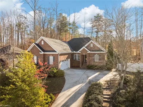 423 Harmon Ridge Ln, Kernersville, NC 27284