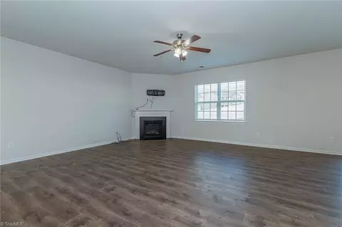 Living - 6948 Quarter Horse Dr, Trinity, NC 27370 photo 3 of 4