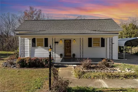 907 Lincoln St, Eden, NC 27288