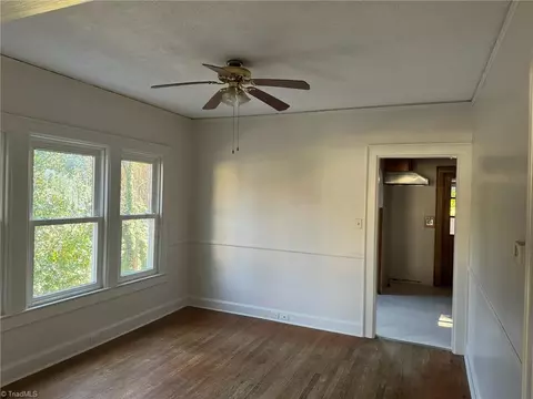 906 Circle Dr, High Point, NC 27262 photo 3