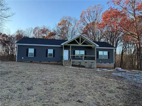 189 Henley Country Rd, Asheboro, NC 27203