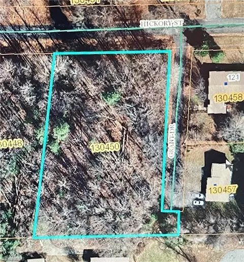 00 Hickory St, Yadkinville, NC 27055