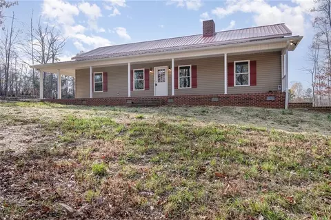 9249 Archdale Rd, Trinity, NC 27370 photo 3