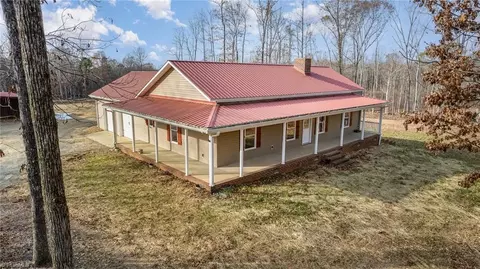 9249 Archdale Rd, Trinity, NC 27370 photo 5