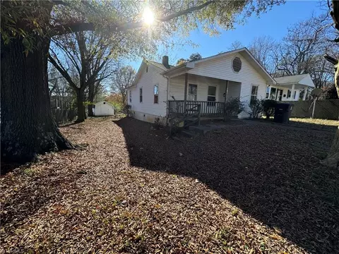 816 Elon St, Winston Salem, NC 27107