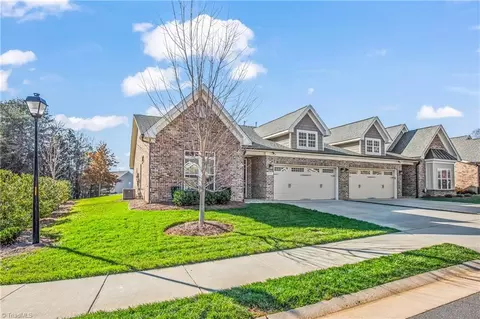 1332 Cheryl Dr, Kernersville, NC 27284