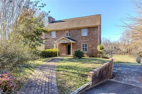 3709 Redwing Ct, Winston Salem, NC 27106