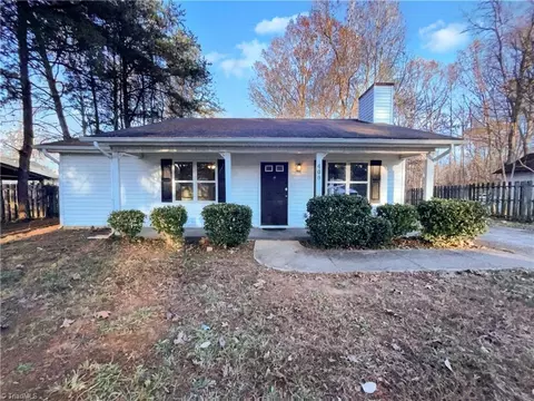 400 Windward Cir, Mocksville, NC 27028