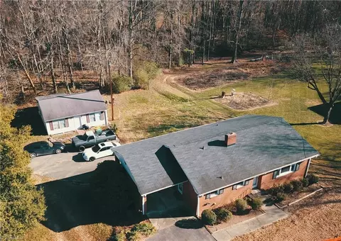 2475 Darrow Rd, Walkertown, NC 27051