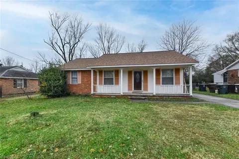 3010 Paddington St, Greensboro, NC 27406