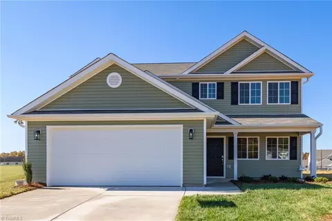 724 Brampton Dr, Mcleansville, NC 27301
