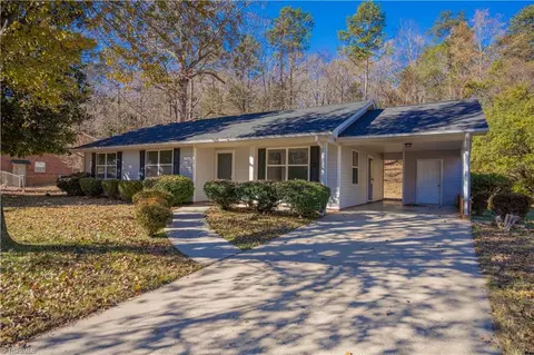 103 Dearr Dr, Lexington, NC 27292
