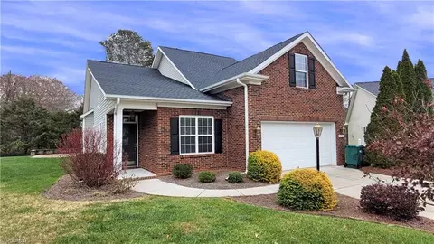 5755 Knoll Ct, Lewisville, NC 27023